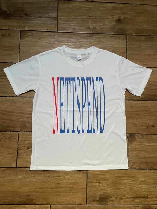 White Nettspend Graphic T-Shirt L