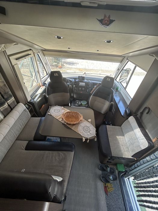 Autocaravana integral adria