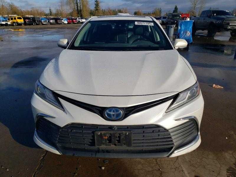 Капот Tayota Camry XV70 шрот разборка автозапчастини б/в запчастини Тайота