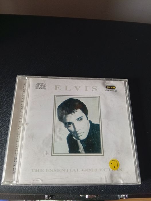CD elvis Presley the Essential collection