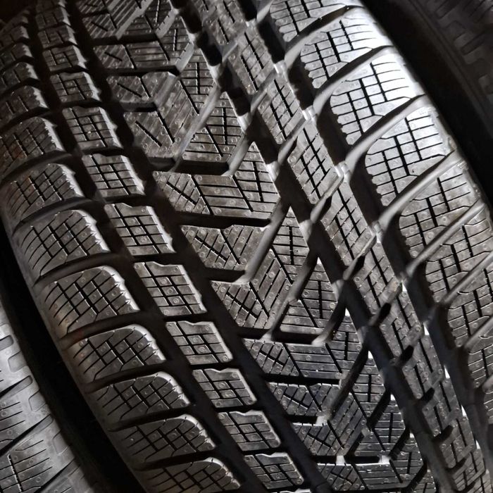 315/35/20+275/40/20 R20 Pirelli Scorpion Winter Runflat 4шт нові зима