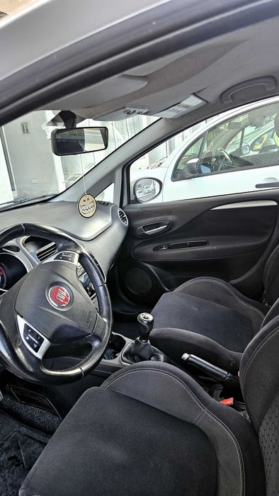 Carro Fiat Punto 2015