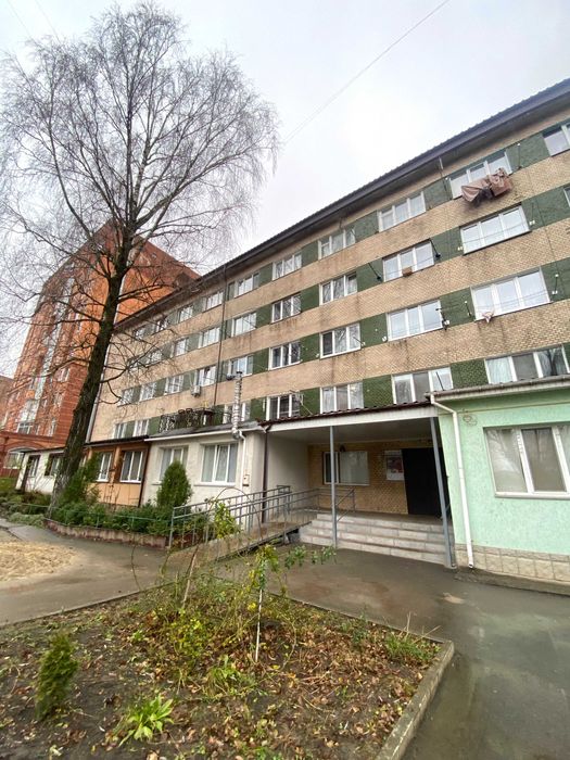 Кімната в гуртожитку біля ХНУ Інститутська Пд-Захід