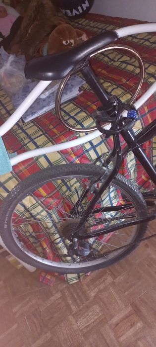 Bicicleta em Excelente Estado – Pronta a Usar