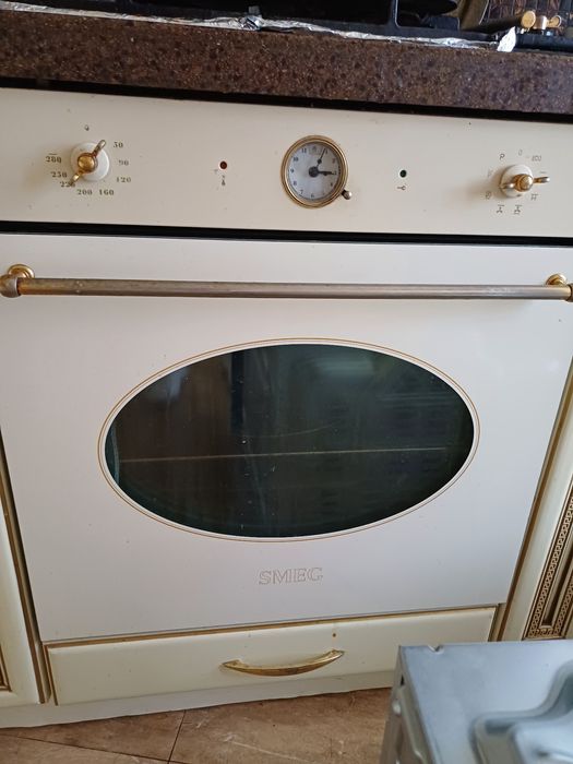 Продам духовой шкаф Smeg SCP 805-8 и микроволновку SC 845MP