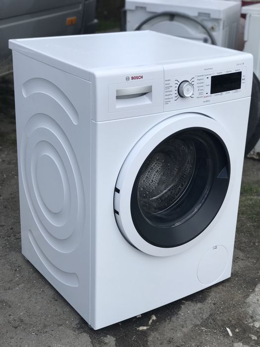 Пральна машина Bosch Serie 8,  8кг, в супер стані з німеччини