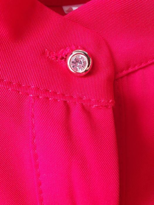 Продам женский костюм