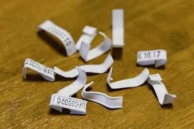 Скрепки от хлеба бесплатно для волонтеров