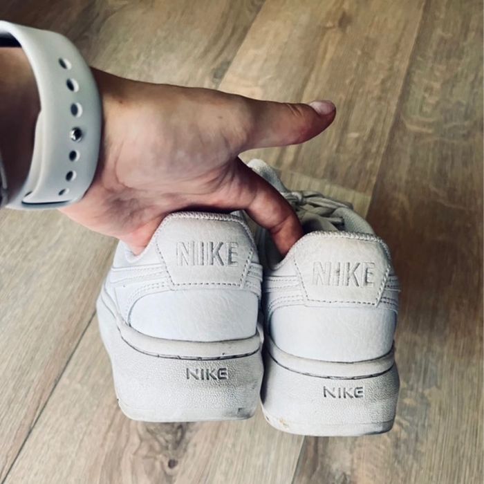 Białe buty Nike Court Vision Alta 37,5
