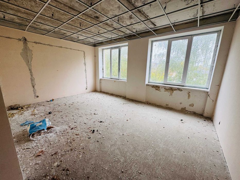 Продаж бізнес-центру,Дрогобич,площа 2405 м.кв, БЕЗ КОМІСІЇ.ЦЕНТР МІСТА