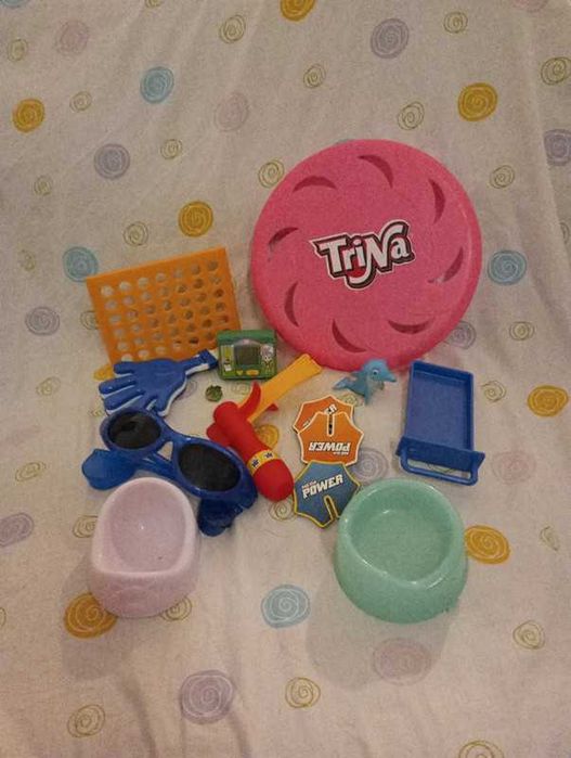 Lote de brinquedos aleatórios