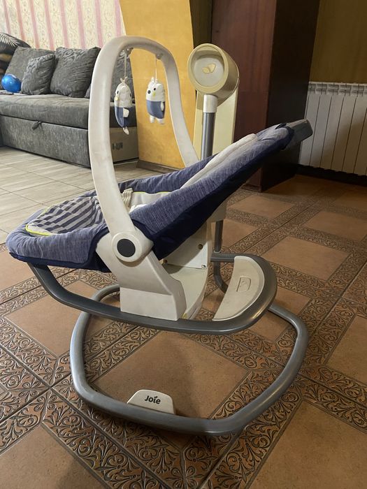 Укачивающий центр Joie Serina 2в1 кресло- качалка переноска