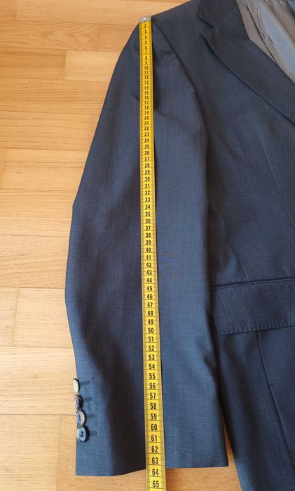 Garnitur męski HUGO BOSS grafit   108/176 cm