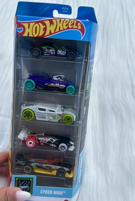 Nowe Hot Wheels Pięciopak 5szt CYBER NOIR J