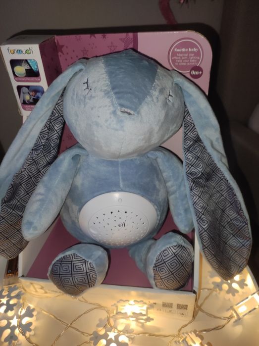 Funmuch Кролик вухастий з проектором (модель FM666-50). 
Іграшка