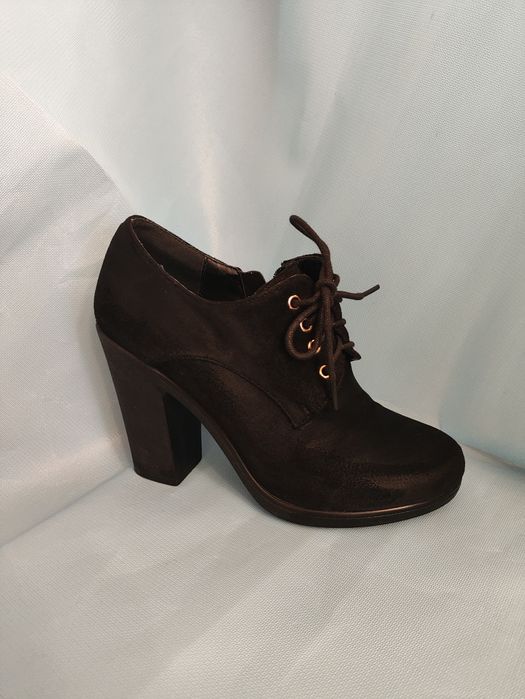 Туфлі, ботільйони жіночі