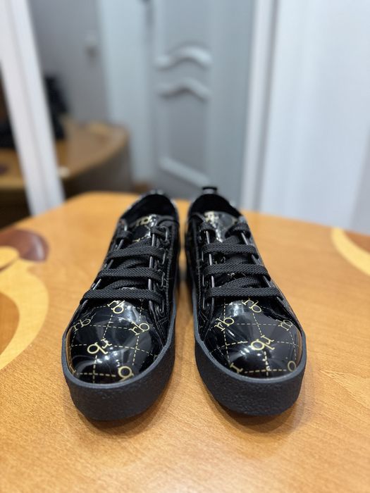 Нові лакові кеди ROCCOBAROCCO 37р.