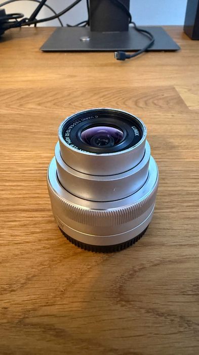 Panasonic Lumix G 12-32 mm f3.5-5.6 olympus om H-FS12032