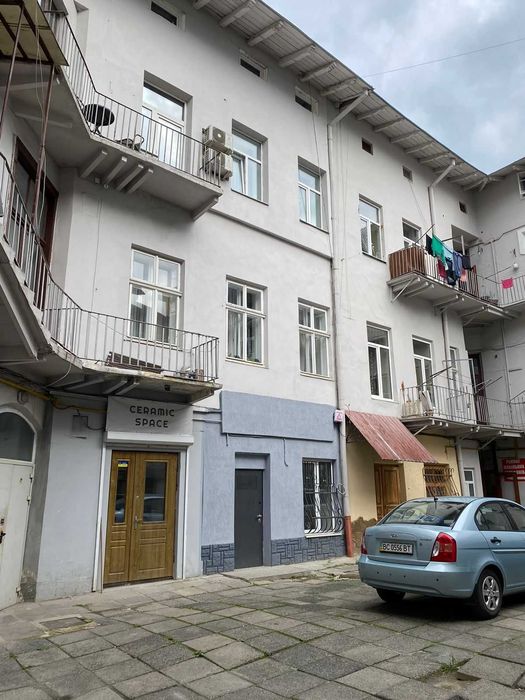 Продаж комерції 48 кв.м. вул. Винниченка (біля прощі Митної)