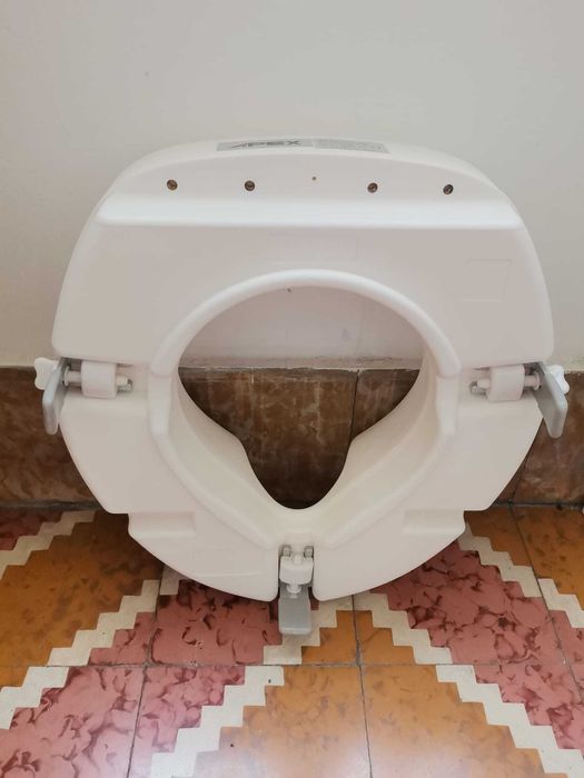 Cadeira Elevatória ou Alteador de Sanita APEX 12cm