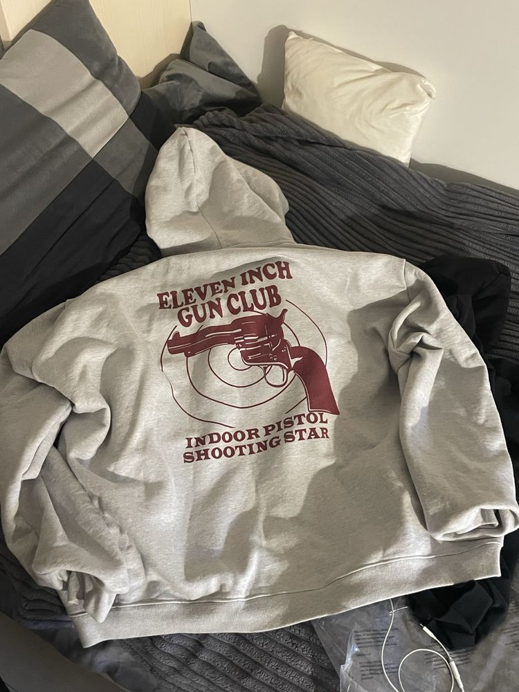 Vetements Eleven inch gun club hoodie 6 600 Olx