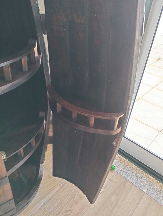 Pipa de vinho em bar