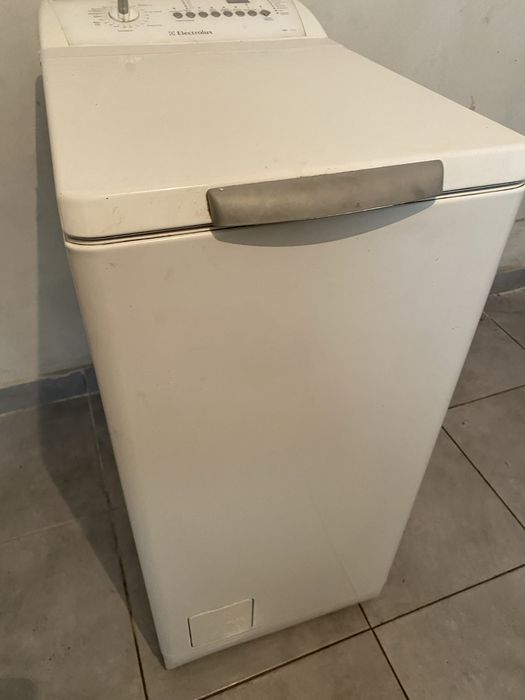 Пральна машинка Electrolux