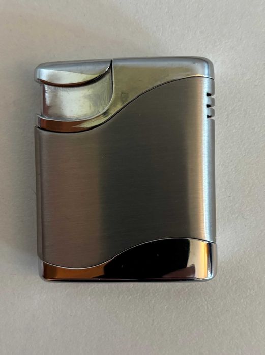 Isqueiro eletrónico a gasolina Gitanes - €24,5 com portes Incluídos