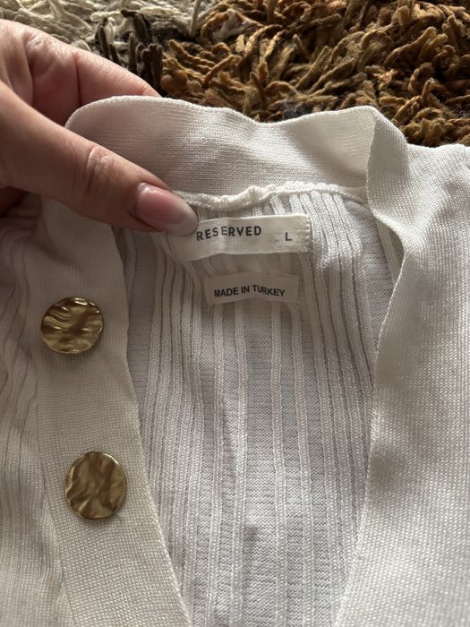 Sweterek kremowy damski