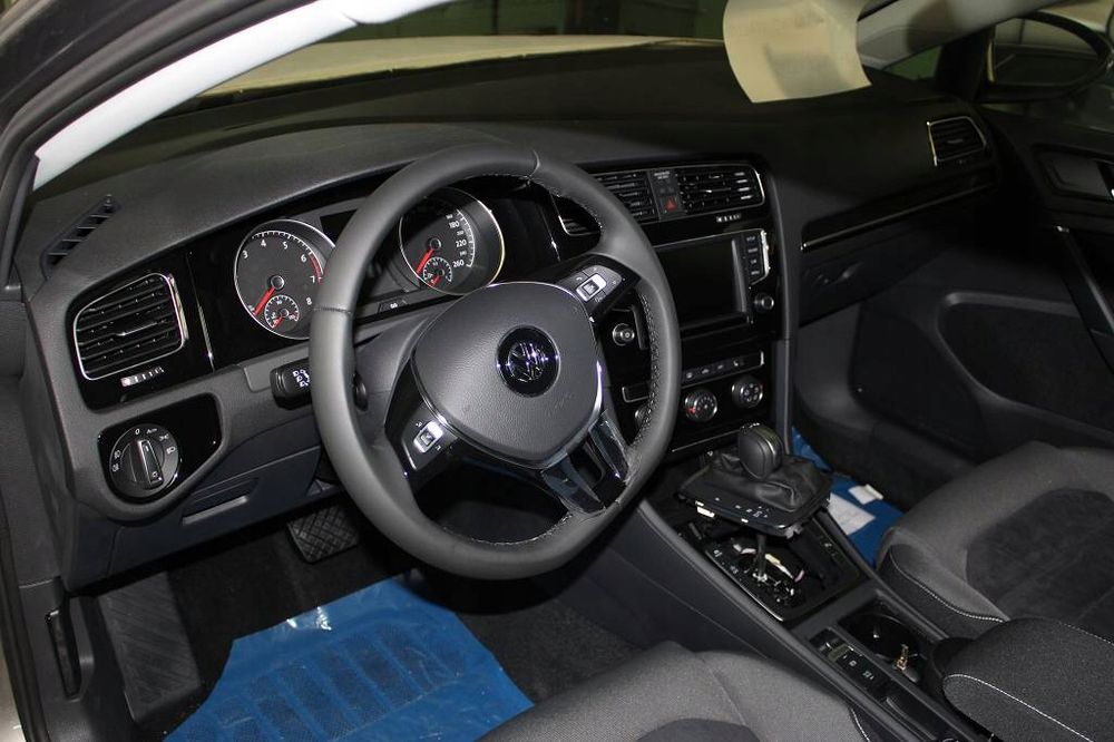 półoś lewa vw golf vii 7 1.4 tsi la7n 5q0407271g
