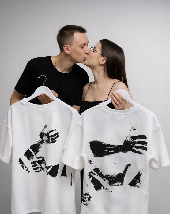 Парна футболка для закоханих,друзів• з відбитками
