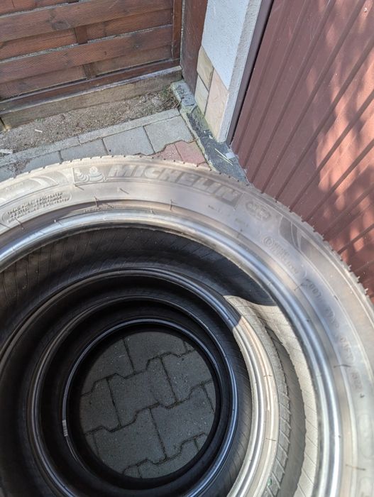 235/50 R 18 Michelin