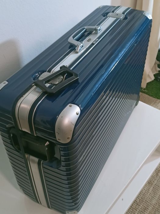Walizka Rimowa duża - uszkodzona.