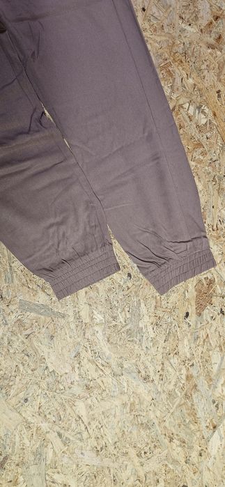 Spodnie joggery Sinsay rozm. 40