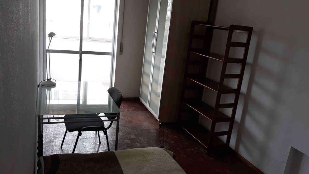 Quarto Individual em Lisboa Ajuda entre Belém e Alcântara