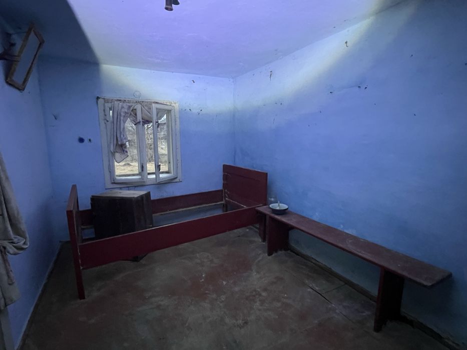 Продається маленький будинок у с. Сухий з двома ділянками