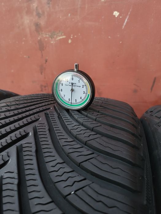 225/55/17 R17 Michelin Alpin 5 RunFlat 4шт ціна за 1шт шини