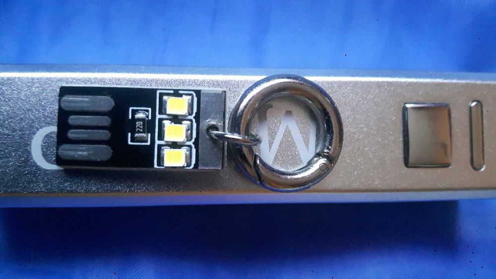 Brelok latarka led mocna