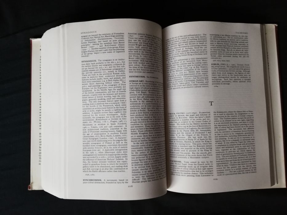 Livro "The Oxford Companion to Art" (portes grátis)