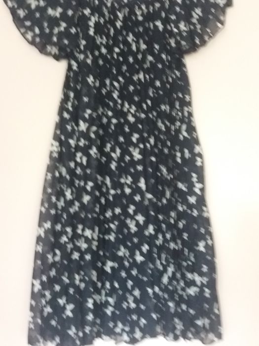 Granatowa  sukienka  Benetton rozmiar 140