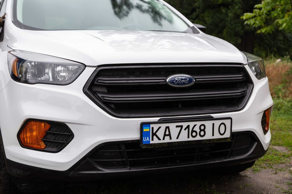 Продам Ford Escape