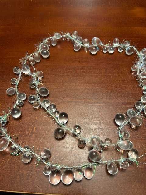 Girlanda ze szklanych koralików