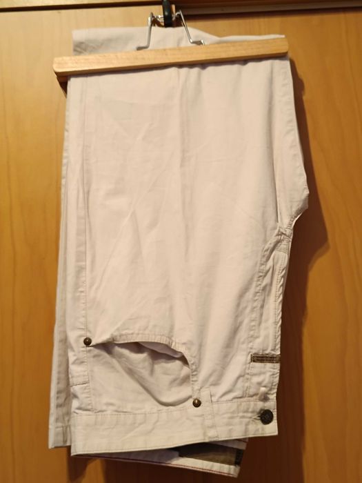 Calças de homem marca jeans Marithe François Girbadau