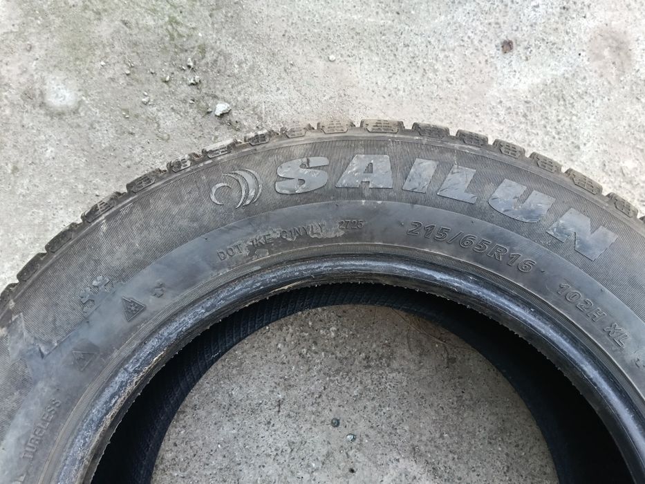 Зимові шини 215/65 R16