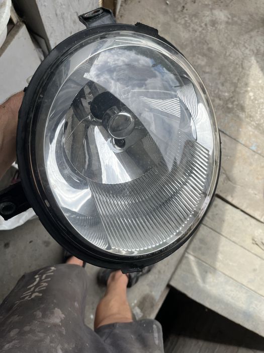 Фара VW polo 2003 год