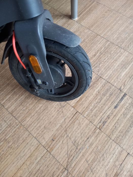 Продам електросамокат Xiaomi electric scooter 4 lite