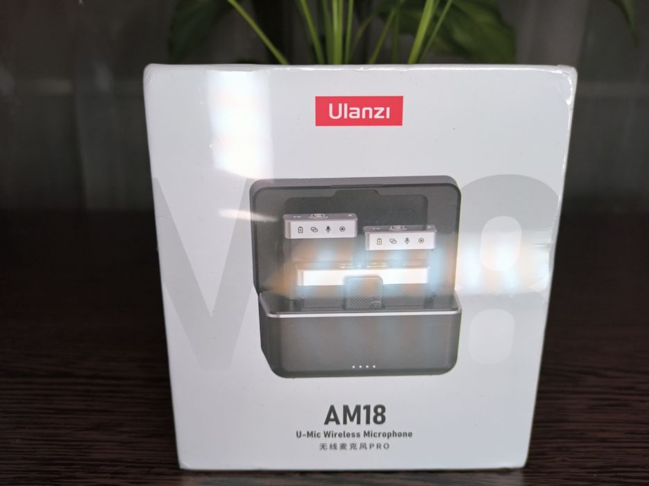 Мікрофон петличний бездротовий Ulanzi AM18,Android, Iphone та камери