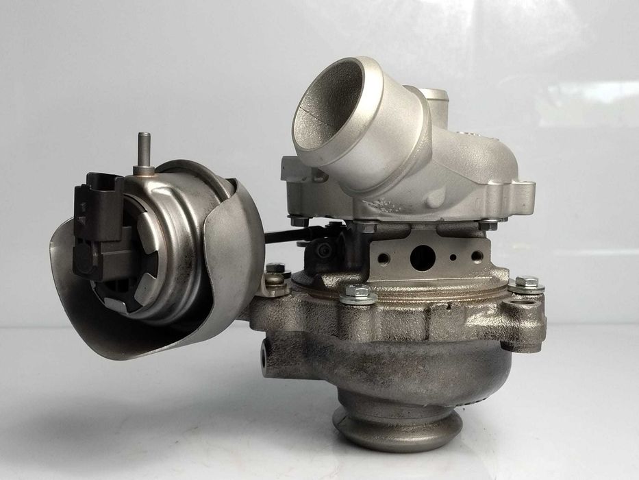 Turbo Volvo C30 S40 V50 2.0D Ford 2.0 TDCi Mondeo S/B/C-max KUGA FOCUS