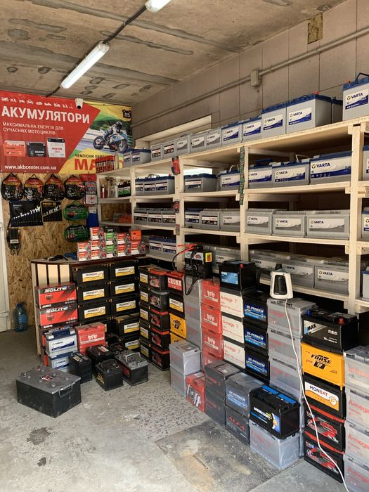 Акумулятор 100Ah Varta Bosch  Topla Amega Fiam Forse Westa Exide