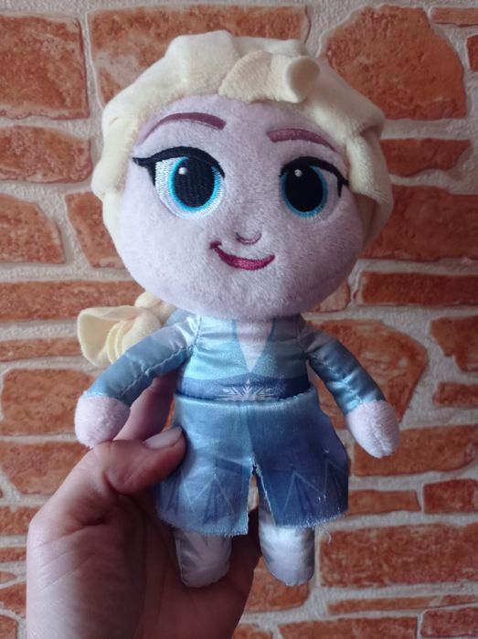 М'які іграшки Олаф та Ельза